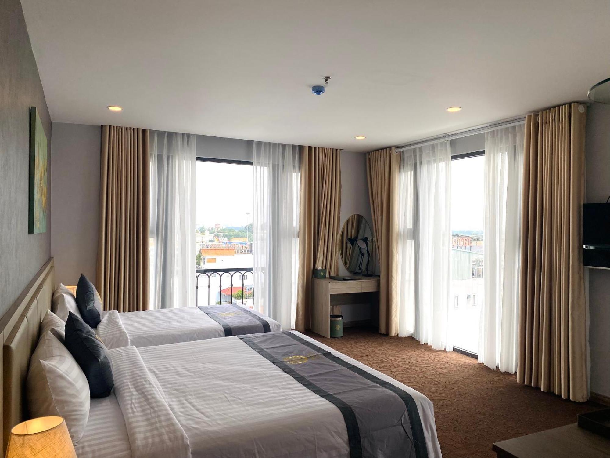 Hera Luxury Hotel Хошимин Экстерьер фото